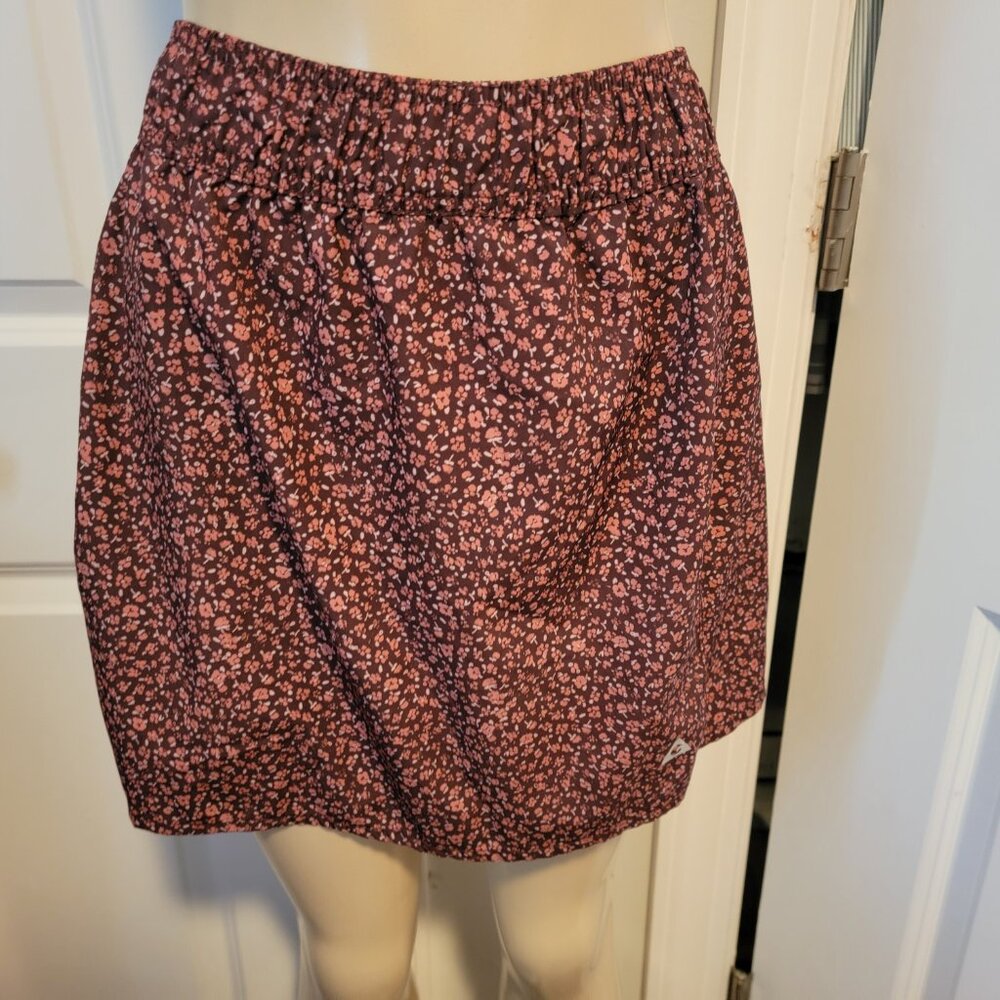 Gerry Burgundy/Brown Ditzy Floral Mini Pull On Active Skort or Skirted Shorts - Picture 4 of 10